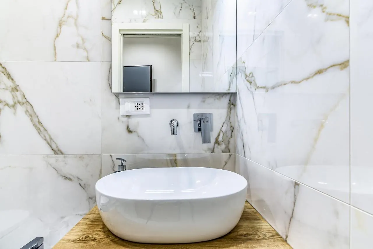 Basiliche Apartment Milano 0*,  İtalya
